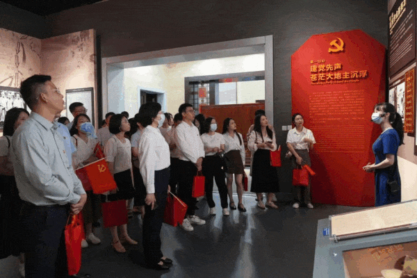 16865406499769118.gif 16865406499769118.gif